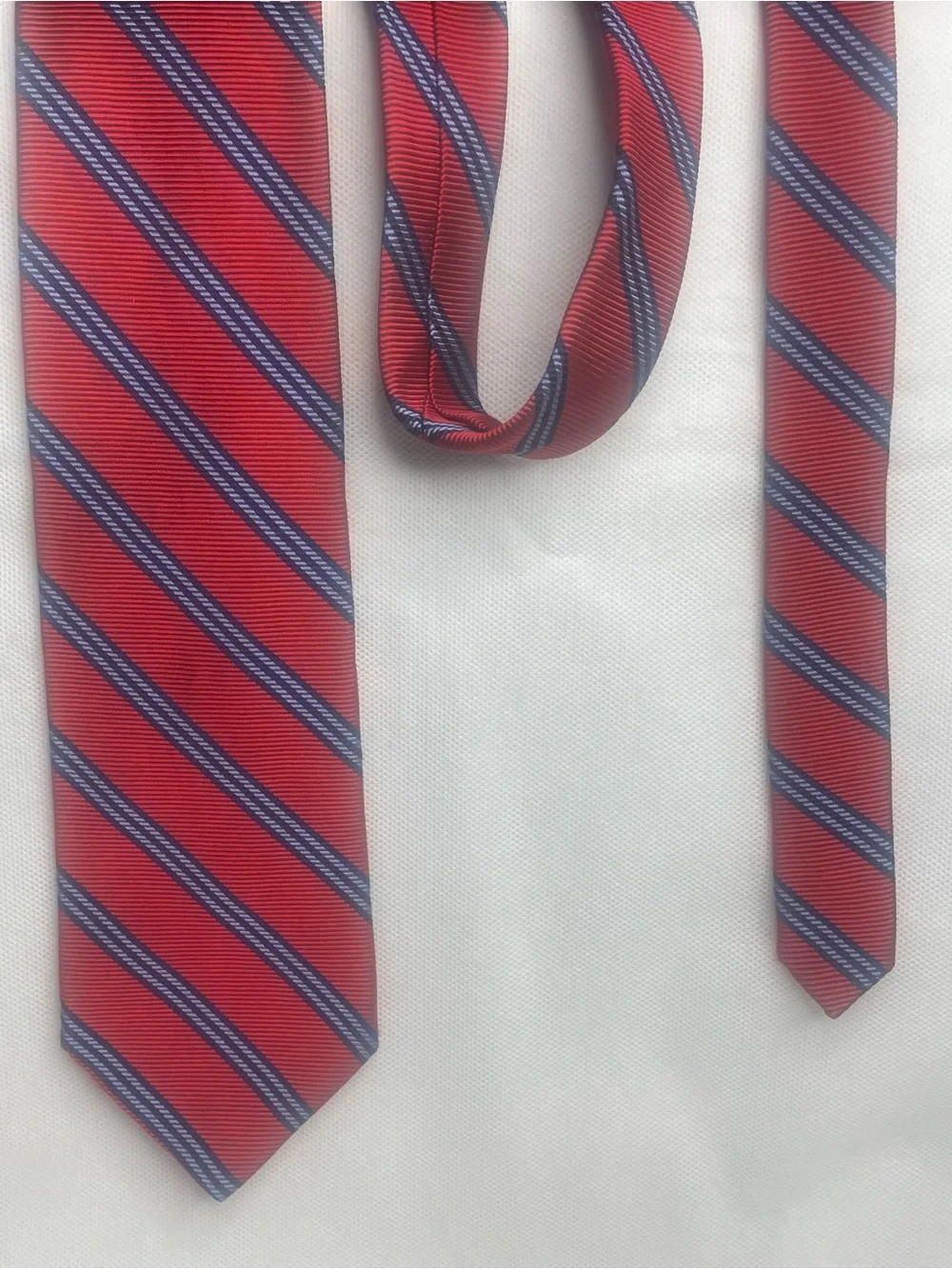 Brooks Brothers Makers Repp Silk Tie Red Preppy Blue Striped Textured Necktie